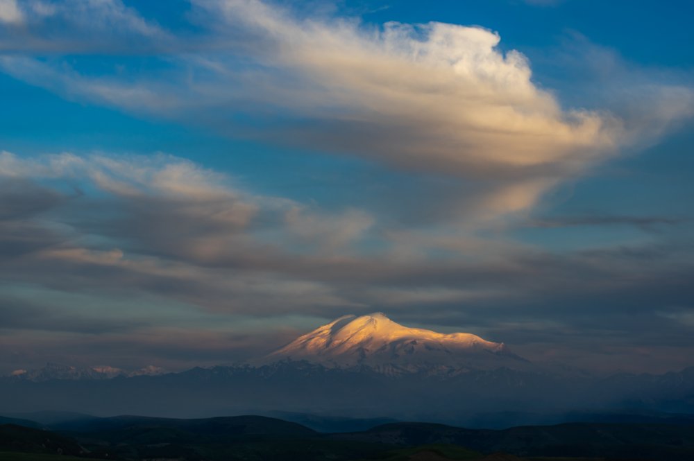 ELBRUS AND THE CLOUD from Arsen Alaberdov